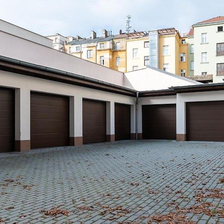 Designed Apartment Next To Vaclav Square With Terrace And Private Garage Praga Exterior foto
