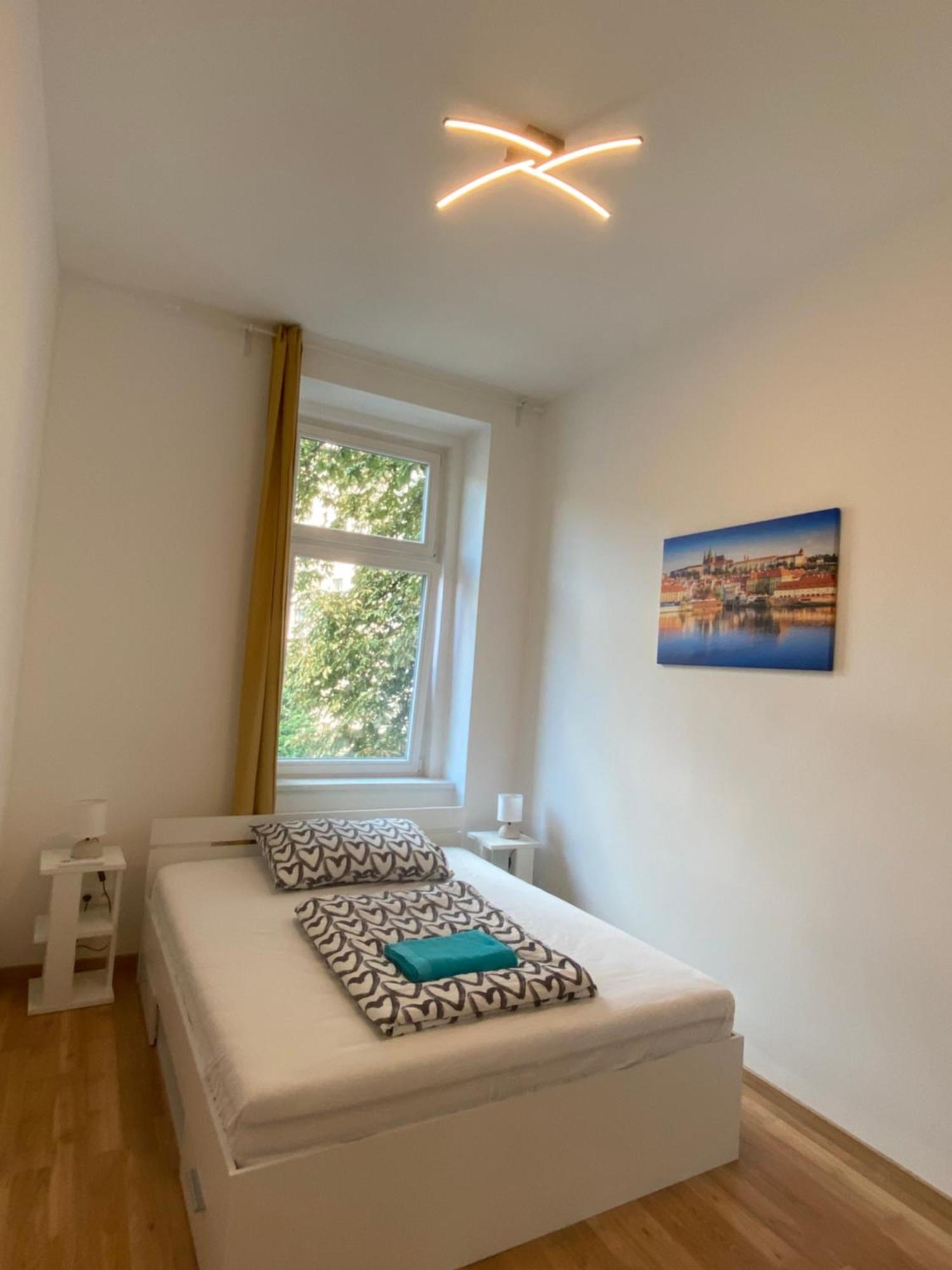 Designed Apartment Next To Vaclav Square With Terrace And Private Garage Praga Exterior foto