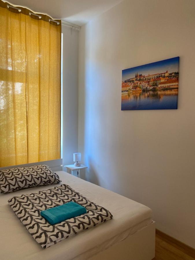 Designed Apartment Next To Vaclav Square With Terrace And Private Garage Praga Exterior foto